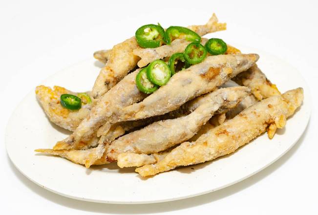 Deep-Fried Capelin with Spicy Rock Salt 椒鹽多春魚
